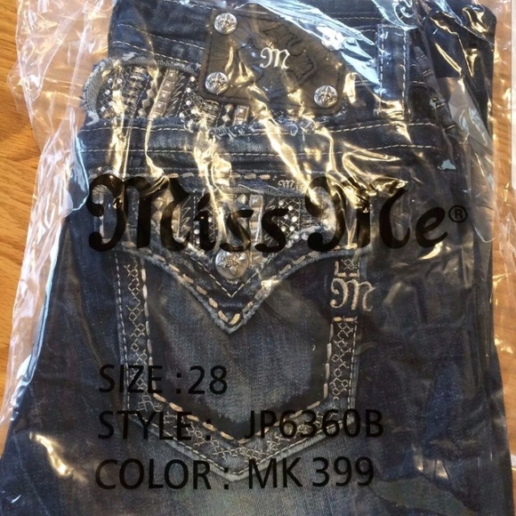 Jeans - Picture 6 of 7